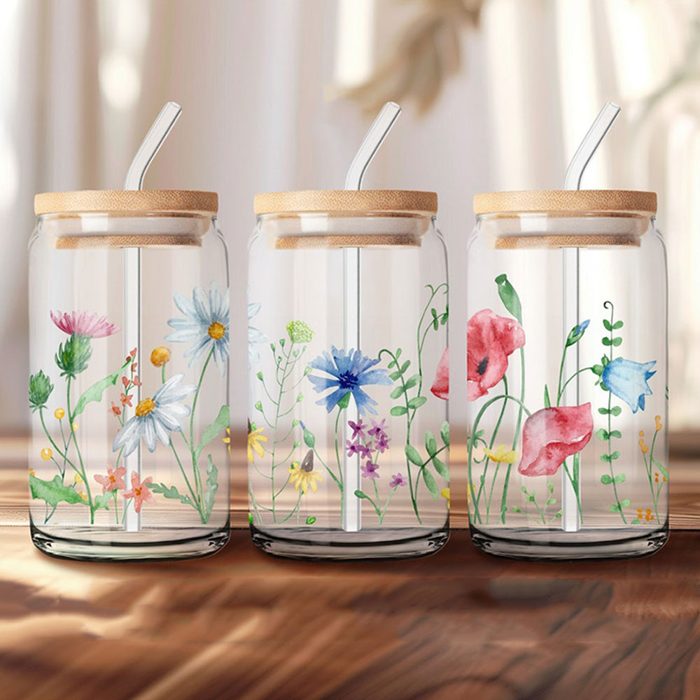 Watercolor Wildflowers Garden Scene – Boho Clear Glass Can ()